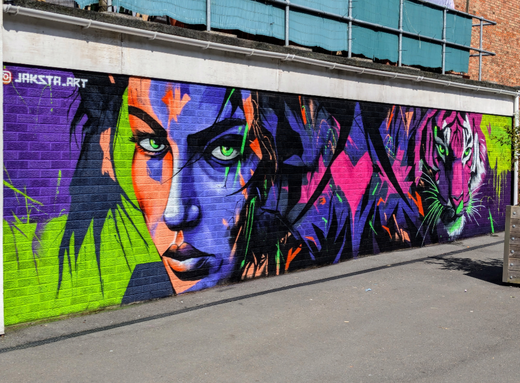 Swindon tiger street art mural by Jaksta Art
